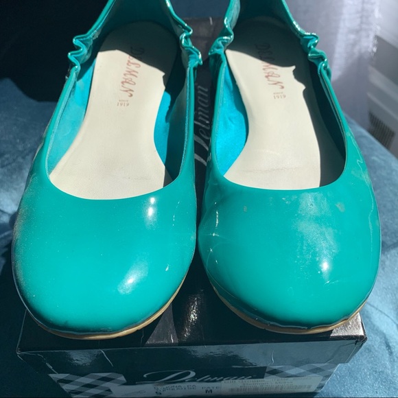 Delman turquoise patent leather 'Mona' flats - Picture 5 of 7